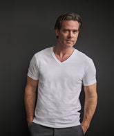 Stretch v-neck tee (401)