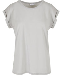 Women’s regular extended shoulder tee