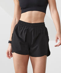 Women’s double-layer sports shorts